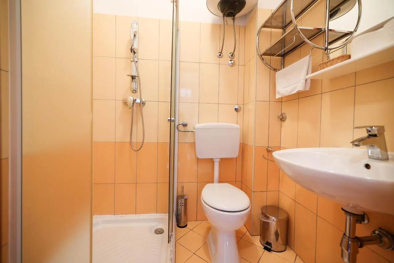 Rooms Leo Zadar Croatia