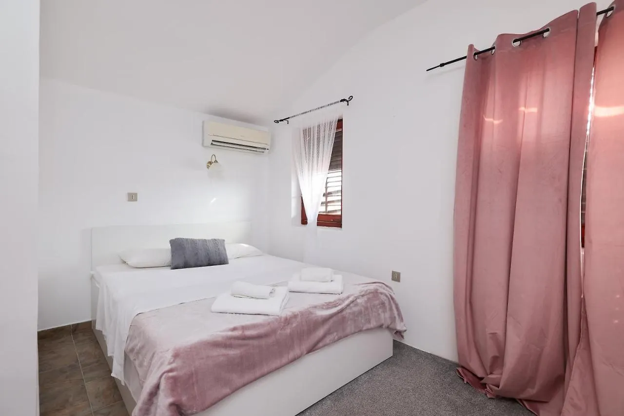 Rooms Leo Zadar Croatia