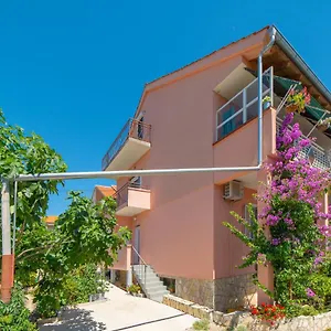  Guest house House Of Mile